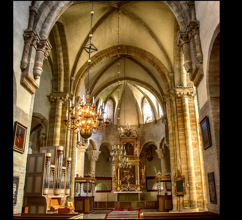 Varnhem Inside